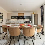 Villa Xxxl Ancora With Heated Pool