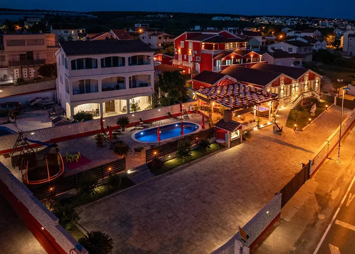 Xxxl Ancora With Heated Pool *