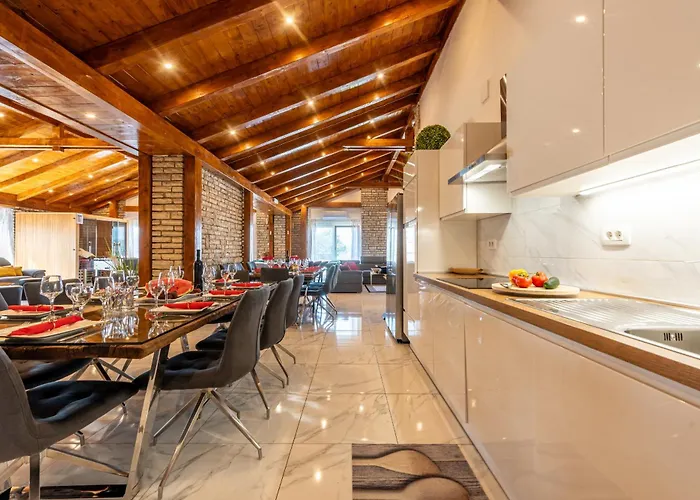 Xxxl Ancora With Heated Pool * Turanj