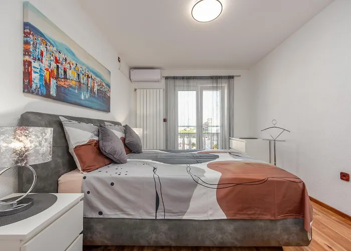 Xxxl Ancora With Heated Pool Villa Turanj