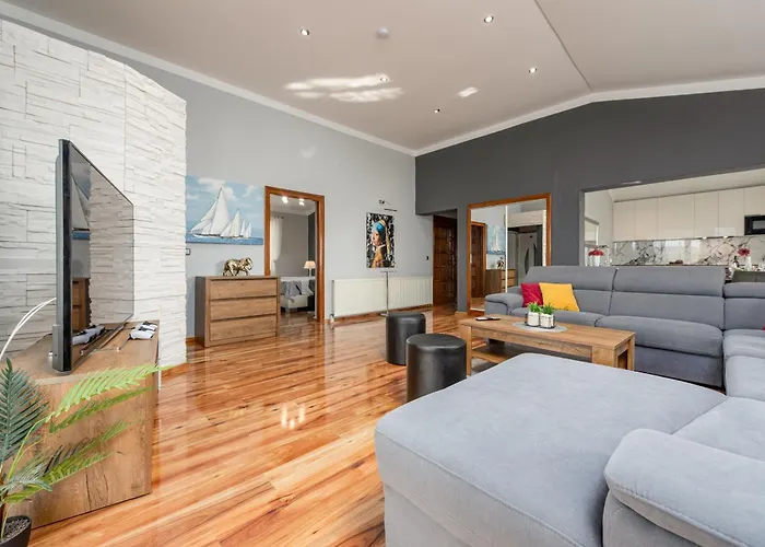 Xxxl Ancora With Heated Pool Villa *