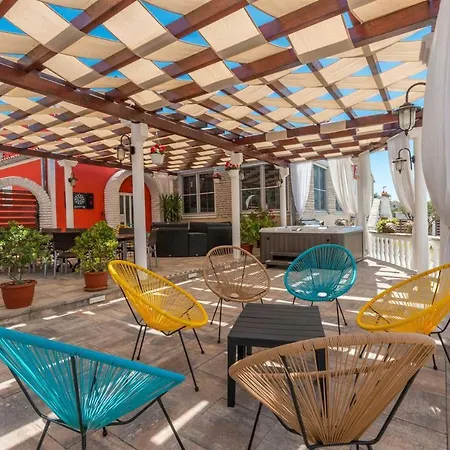 Xxxl Ancora With Heated Pool Villa *