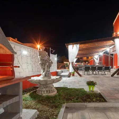 Xxxl Ancora With Heated Pool Villa Torrette