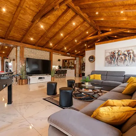 Xxxl Ancora With Heated Pool *