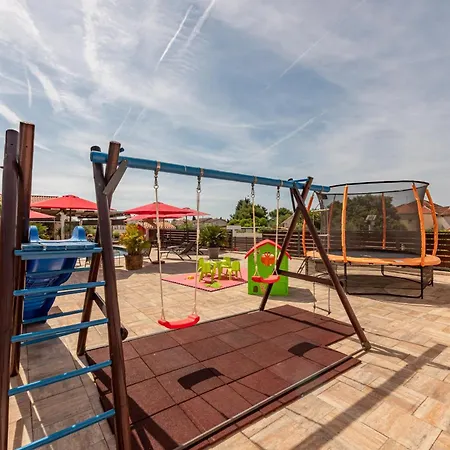 Xxxl Ancora With Heated Pool Вилла