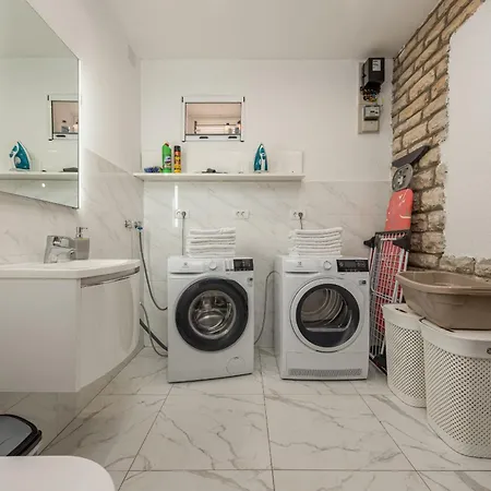 Xxxl Ancora With Heated Pool Вилла Турань
