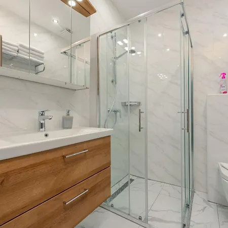 Xxxl Ancora With Heated Pool
