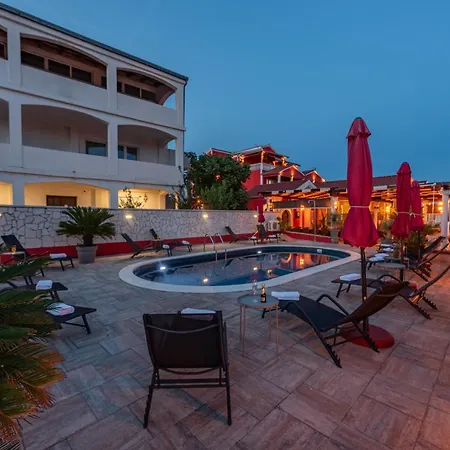 Xxxl Ancora With Heated Pool Вилла *