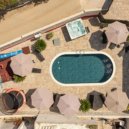 Xxxl Ancora With Heated Pool *