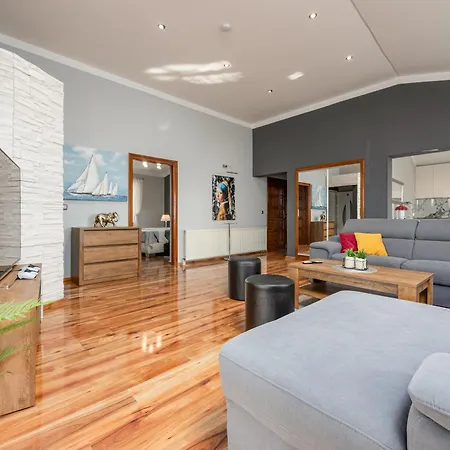 Xxxl Ancora With Heated Pool Villa *