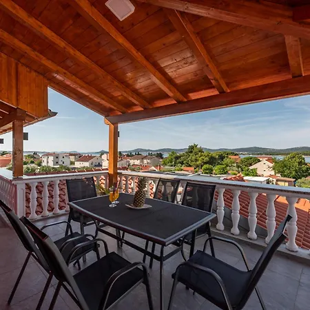 Xxxl Ancora With Heated Pool *