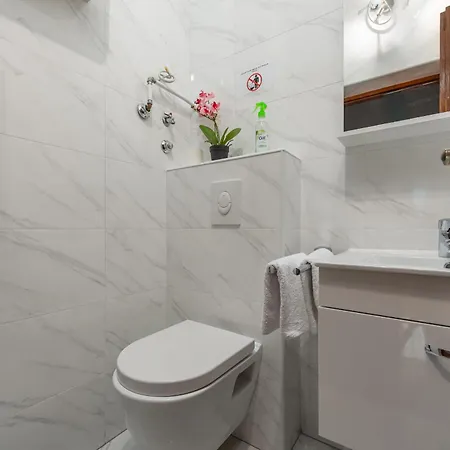 Вилла Xxxl Ancora With Heated Pool