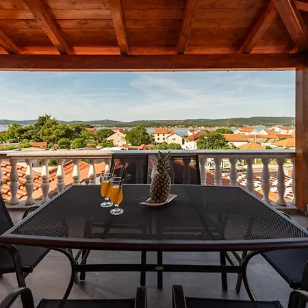 Xxxl Ancora With Heated Pool *