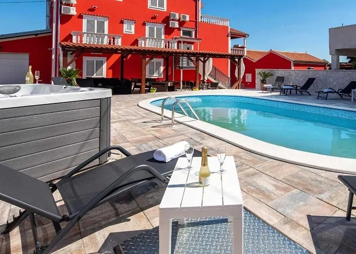 Xxxl Ancora With Heated Pool * Torrette