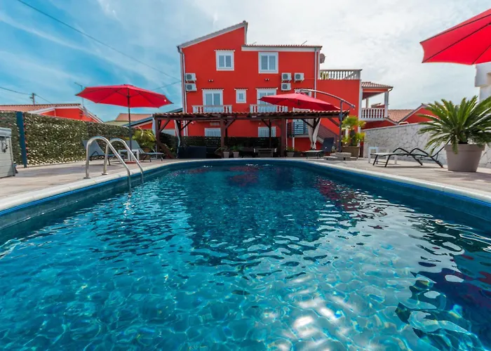 Xxxl Ancora With Heated Pool Villa *