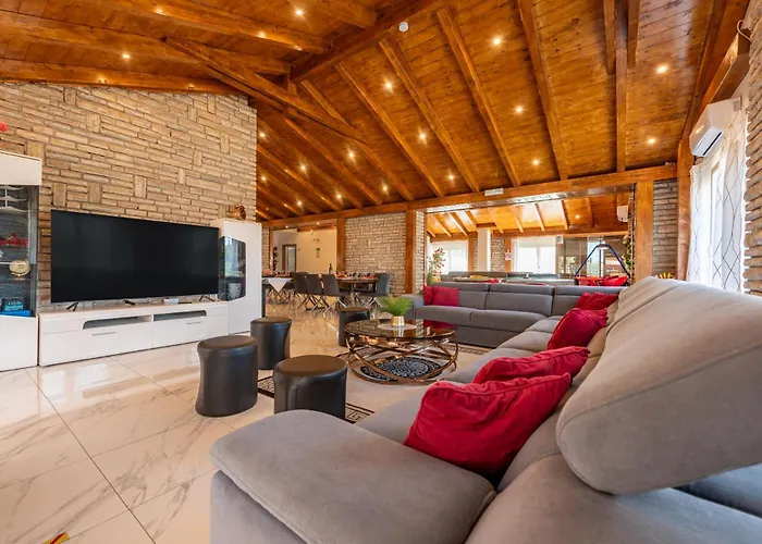 Villa Xxxl Ancora With Heated Pool Torrette