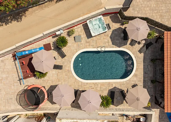 Xxxl Ancora With Heated Pool *