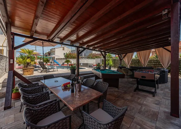 Villa Xxxl Ancora With Heated Pool Torrette